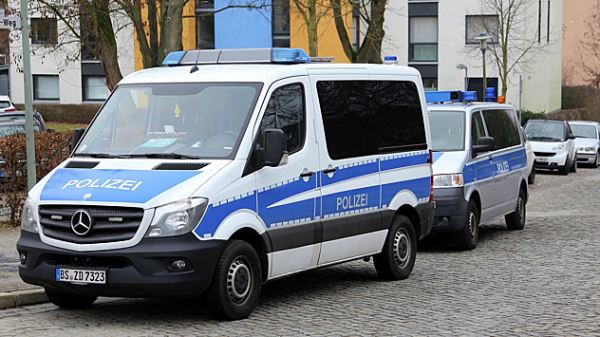 DPA: полиция проводит операцию на месте захвата заложников в аптеке в Карлсруэ