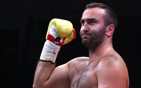 Экс-чемпион мира по боксу россиянин Гассиев получил гражданство Армении 